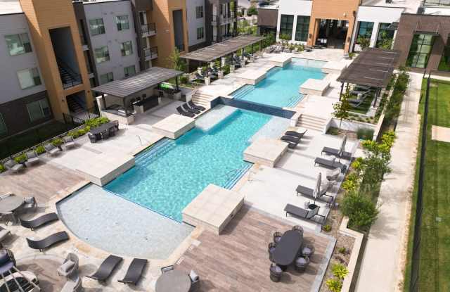 Potranco Commons photos photos