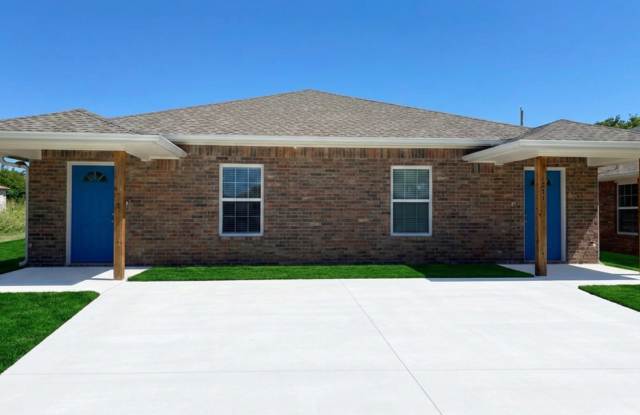 3-Bed Duplex – Fresh Build & Move-In Ready! photos photos