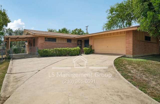 106 Springwood Drive Gallery 1