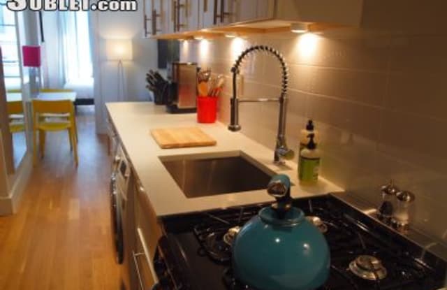 350 West Eighteenth Street - 350 W 18th St, New York City, NY 10011