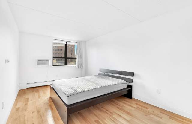300 W 110th Street Gallery 3