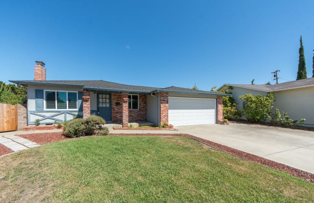 7945 Cranberry Cir - 7945 Cranberry Circle, Cupertino, CA 95014