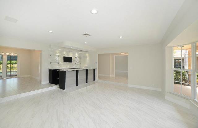 6943 Giralda Circle Gallery 4