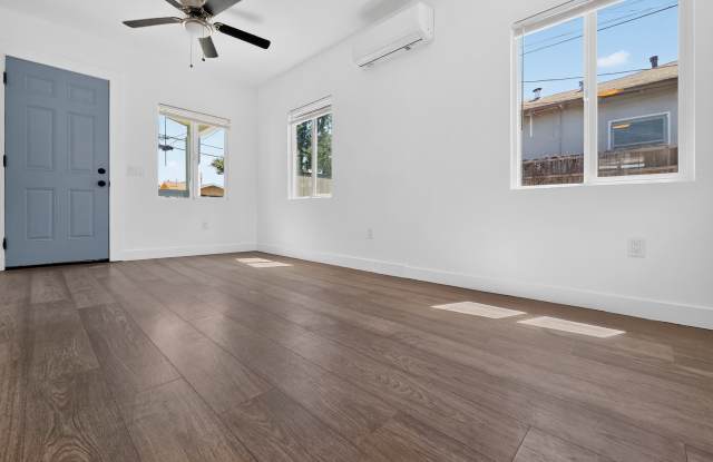 9524 Mayne St photos photos