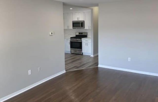 449 E Westfield Ave - 449 Westfield Avenue, Roselle Park, NJ 07204