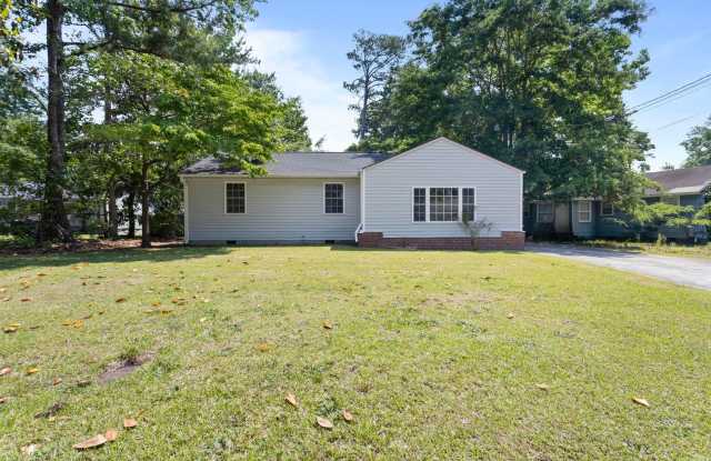 Northwoods Cutie! - 404 Dogwood Lane, Jacksonville, NC 28540