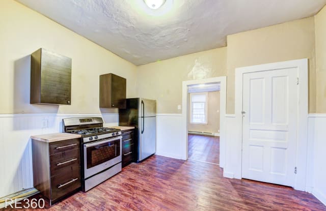 1927 Arlington Ave South Side Slopes - 1927 Arlington Avenue, Pittsburgh, PA 15210
