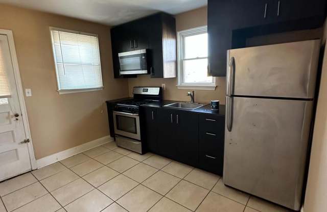 9 E OVERLEA AVENUE - 9 East Overlea Avenue, Overlea, MD 21206