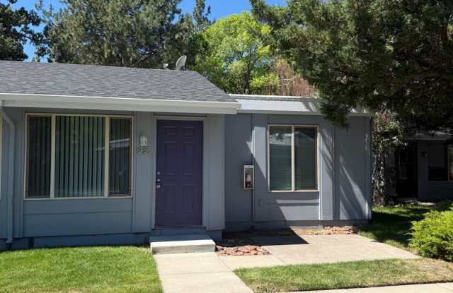 Cozy Condo in NE Bend! photos photos