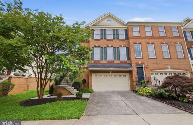 25653 AMERICA Square photos photos