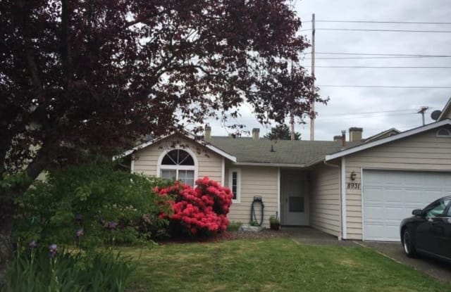8931 West Mall Dr - 8931 West Mall Drive, Everett, WA 98208
