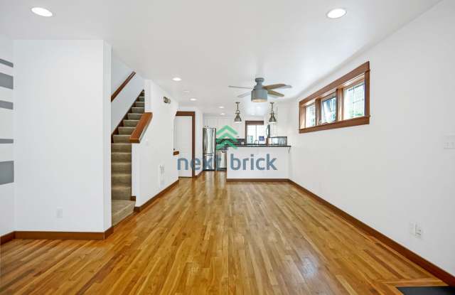 3 BEDS  3 BATH TOWNHOME FOR RENT photos photos