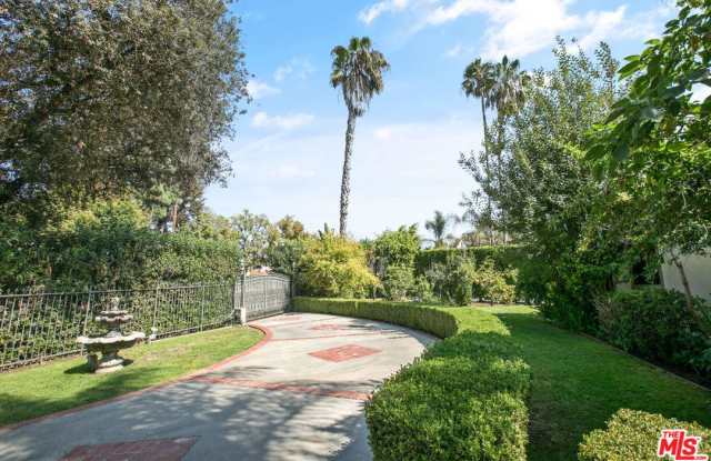 12608 WEST SUNSET BLVD - 12608 W Sunset Blvd, Los Angeles, CA 90049