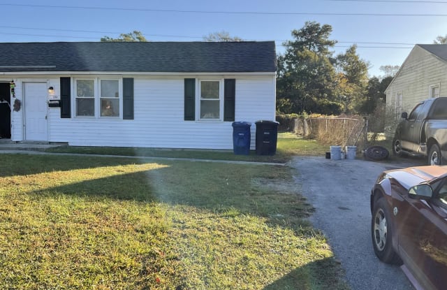 1244 Davis Street - 1244 Davis Street, Jacksonville, NC 28540