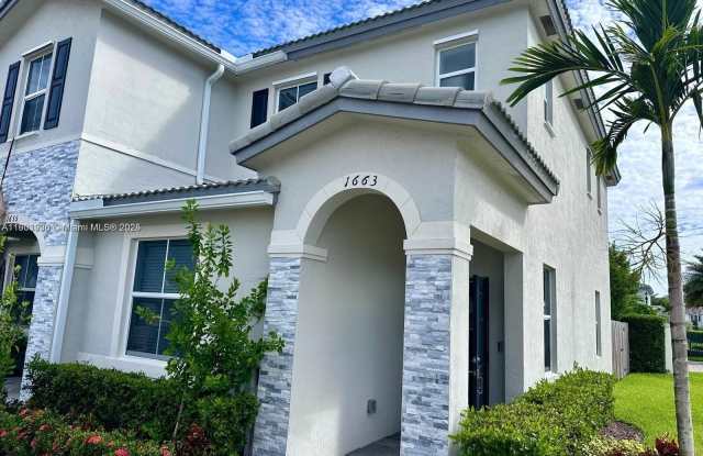 1663 SE 26th Rd photos photos