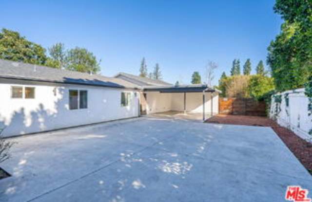 5202 Topeka Drive photos photos