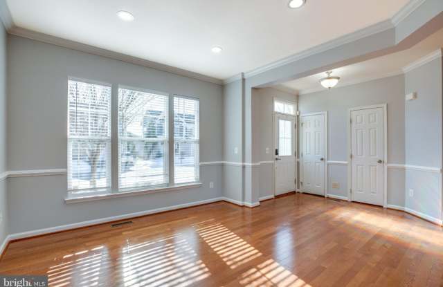 11932 BLUE VIOLET Way Gallery 3