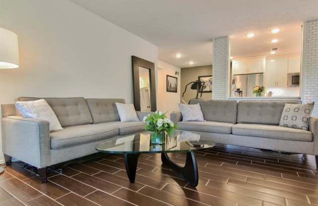 501 Countryside Place Gallery 4