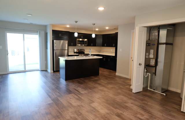 303 Creekview Drive Gallery 3