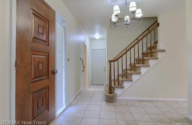 1305 Fieldway Court Gallery 2