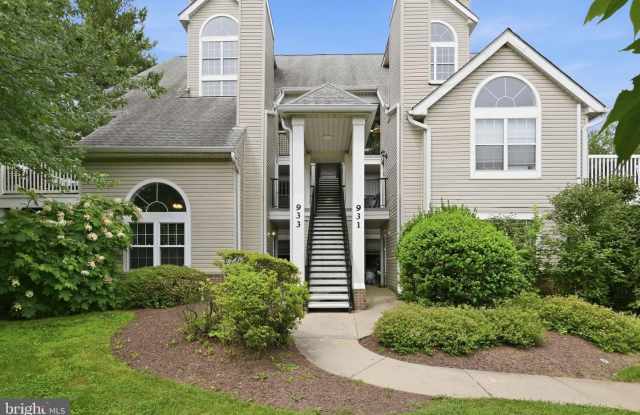 933 HILLSIDE LAKE TER #110 photos photos