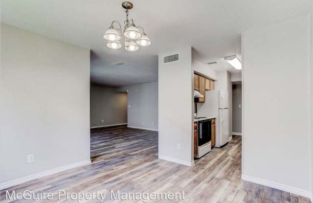 7261 S. Xenia Cir. #C Gallery 4