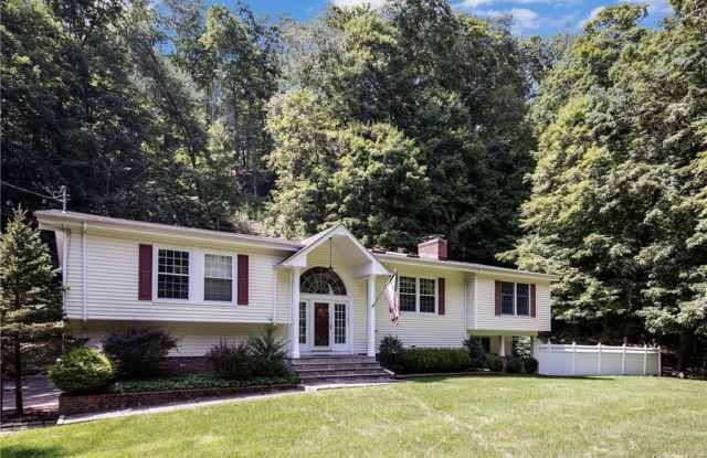 41 Mianus Drive - 41 Mianus Drive, Westchester County, NY 10504