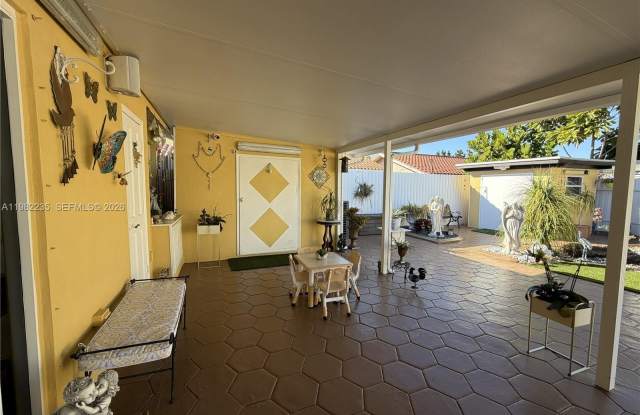 14831 SW 82nd St photos photos