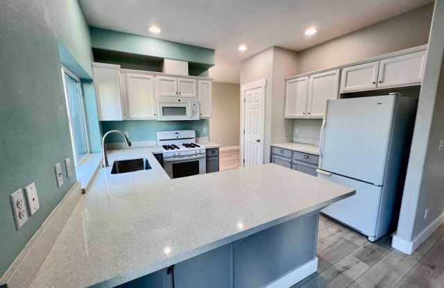 Cul-de-Sac with Oversized Garage!!!!! photos photos