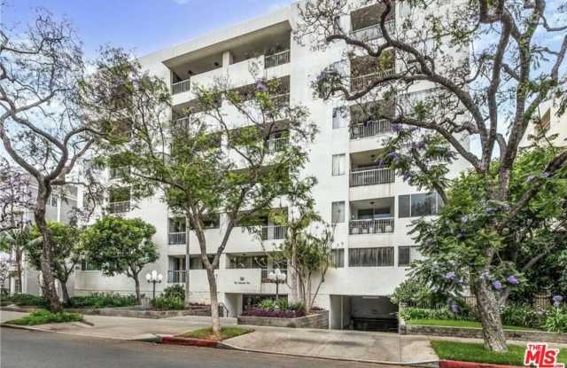 321 N Oakhurst Dr unit: 306 - 321 North Oakhurst Drive, Beverly Hills, CA 90210