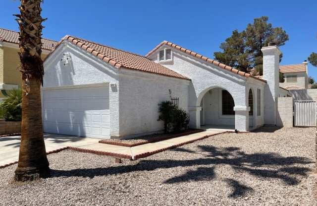 3 Bedroom House in The Lakes! Gallery 3
