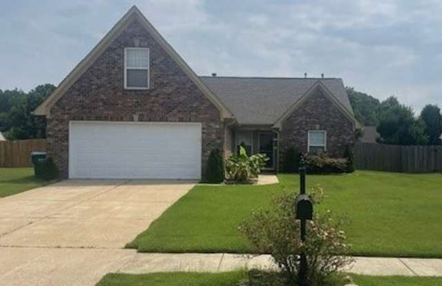 LVP FLOORING THROUGHOUT! 4 Bedrooms in Center Hill Elementary, Middle & High School District! photos photos