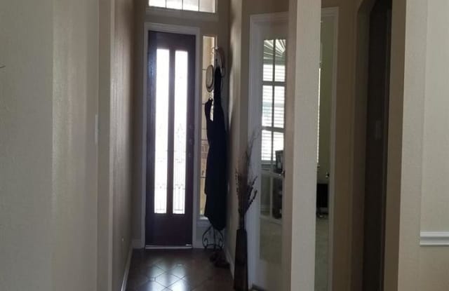 5705 Emerald Brook Lane Gallery 2