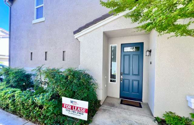 $2,295 Herndon  Armstrong, 2 Bedroom Condo - Greco Ln, Clovis - Gated Community photos photos
