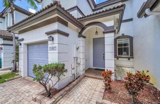11467 NW 76th St photos photos