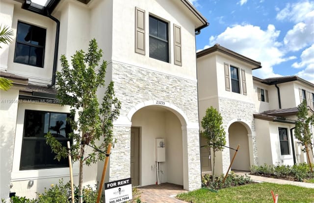 23235 SW 129th Path - 23235 Southwest 129th Path, Three Lakes, FL 33186