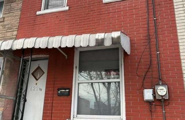 622 N Silk Street photos photos