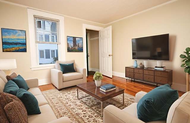 32 Sheppard photos photos 32 Sheppard photos photos