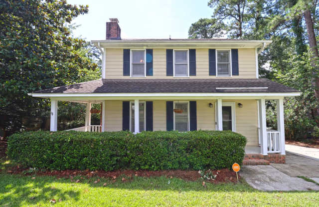 Charming Columbia Home Minutes to Fort Jackson! Available March 2026! photos photos