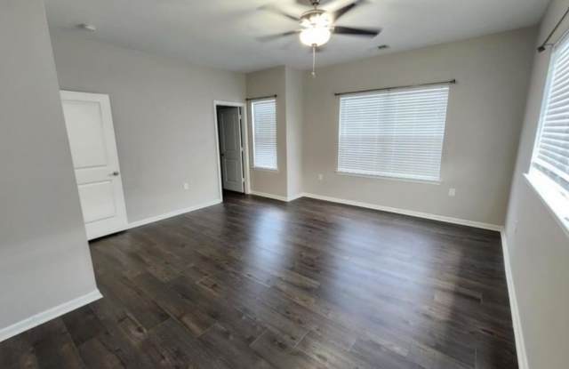 4405 Turnworth Arch - 1 Gallery 4