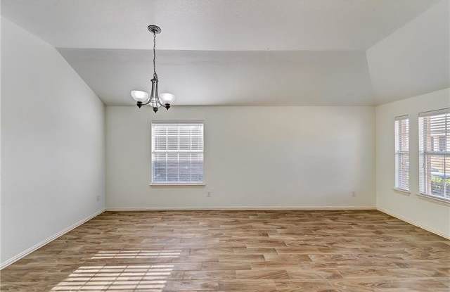 6404 Branchwood Gallery 3
