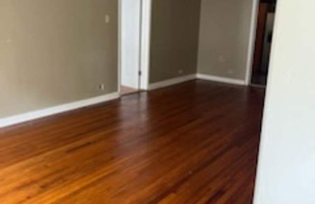 416 W. Tennessee Gallery 3