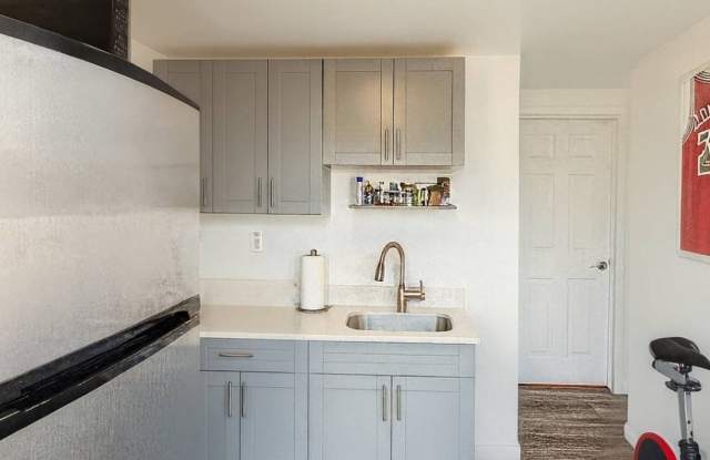 1815 SW 67th CT Gallery 2