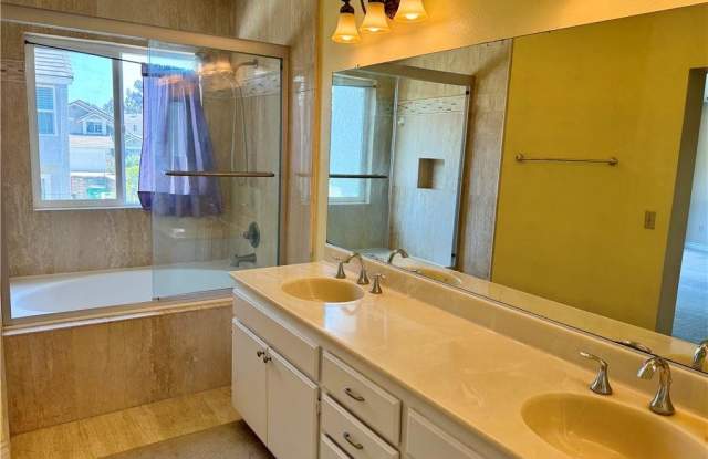 7 Mosby - 7 Mosby, Irvine, CA 92620