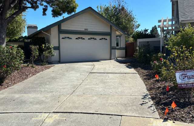 Spacious 3 bed/2 bath home in Concord Gallery 1