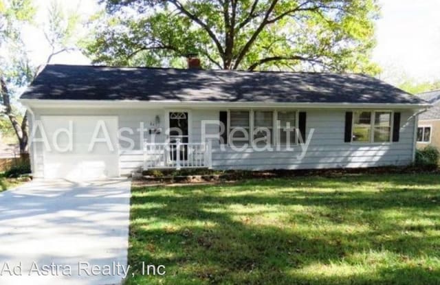 8411 Boone Blvd - 8411 Boone Boulevard, Kansas City, MO 64114