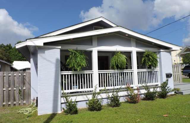 Charming cottage near downtown Pensacola! photos photos