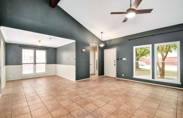 14207 Rowe Dr Gallery 3