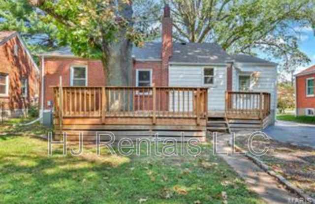 1305 South New Florissant Road Gallery 3