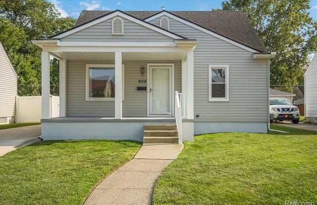 908 Bauman Avenue photos photos